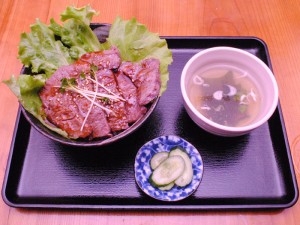 牛肩ロース丼201510